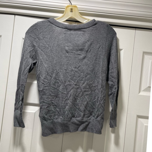 Abercrombie & Fitch Gray Sweater with Floral Detail - Picture 2 of 3